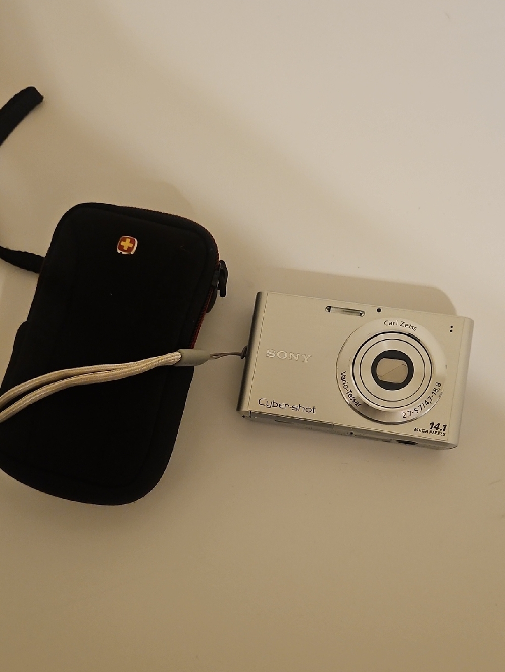 Sony Silver Cyber-shot Compact Point-and-Shoot Camera with Black Carry Pouch